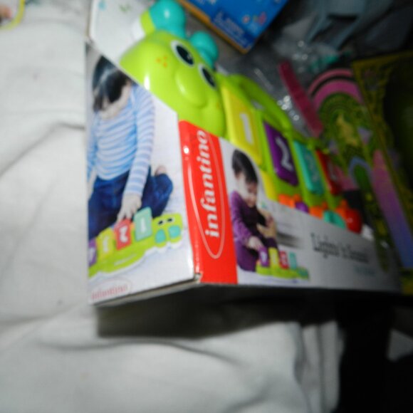 Infantino Baby Learning Fun Lights 'n Sounds Pop Up Buddy Toy BNIB🆕⌚📦🏃💨🚚 - Picture 6 of 16